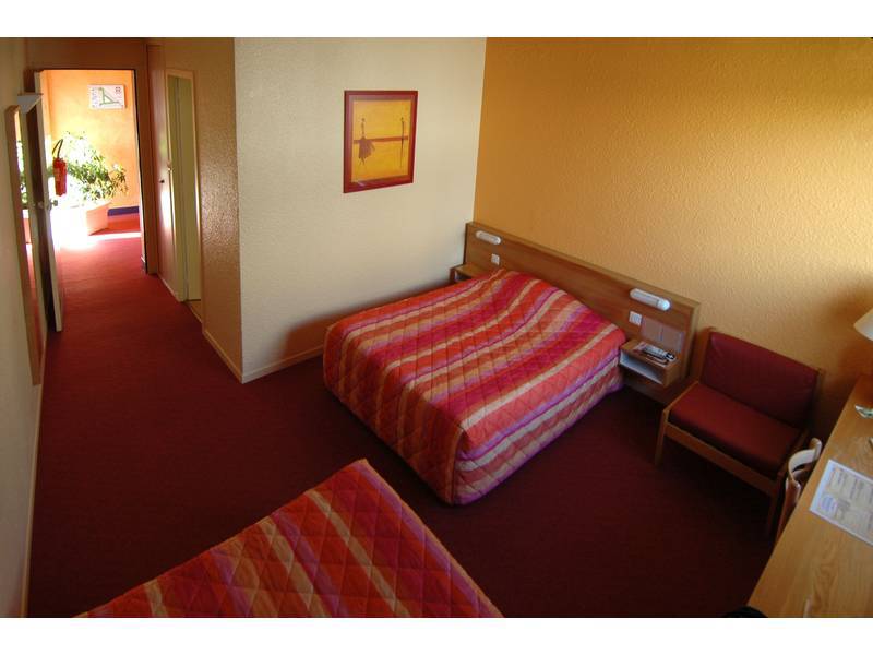 Logis Hotel Atrium Epinal Golbey Chavelot Zewnętrze zdjęcie