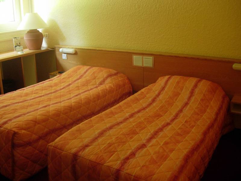 Logis Hotel Atrium Epinal Golbey Chavelot Zewnętrze zdjęcie