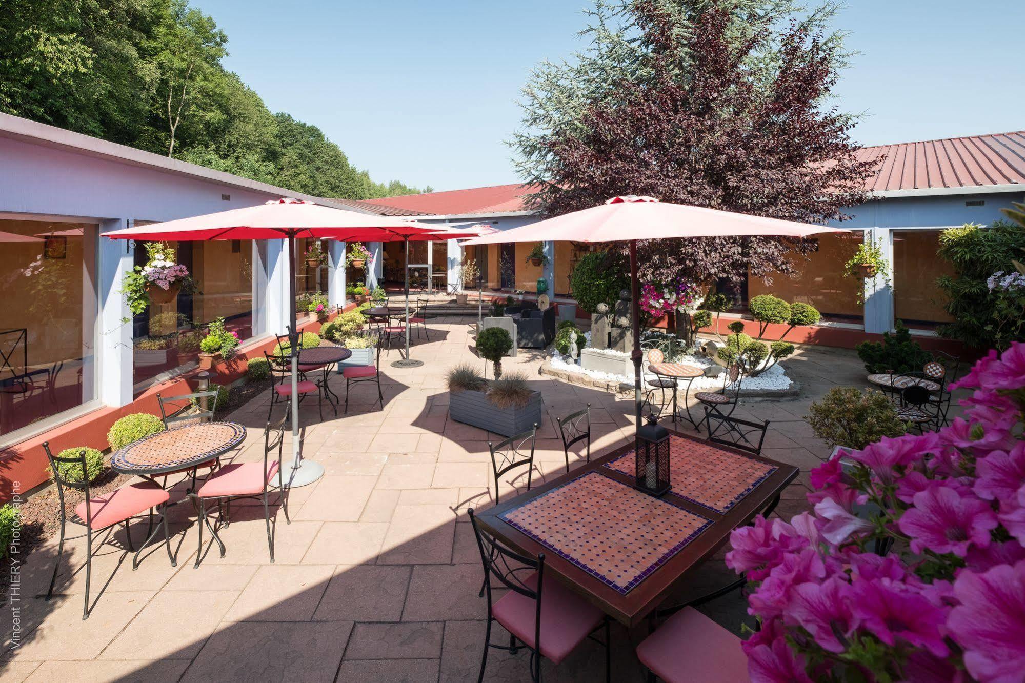 Logis Hotel Atrium Epinal Golbey Chavelot Zewnętrze zdjęcie